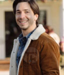justin_long_christmas_with_the_campbells_brown_denim_jacket